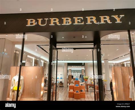 burberry oceans mall
